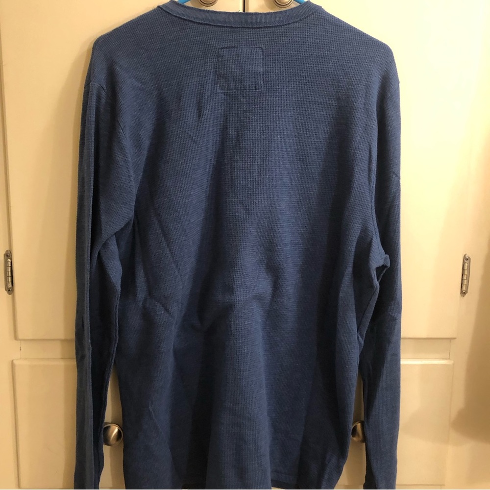 Men’s long sleeve, Hollister, XL, knit blue shirt Like new